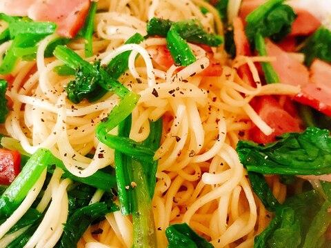 ベーコンとほうれん草のそうめんチャンプルー